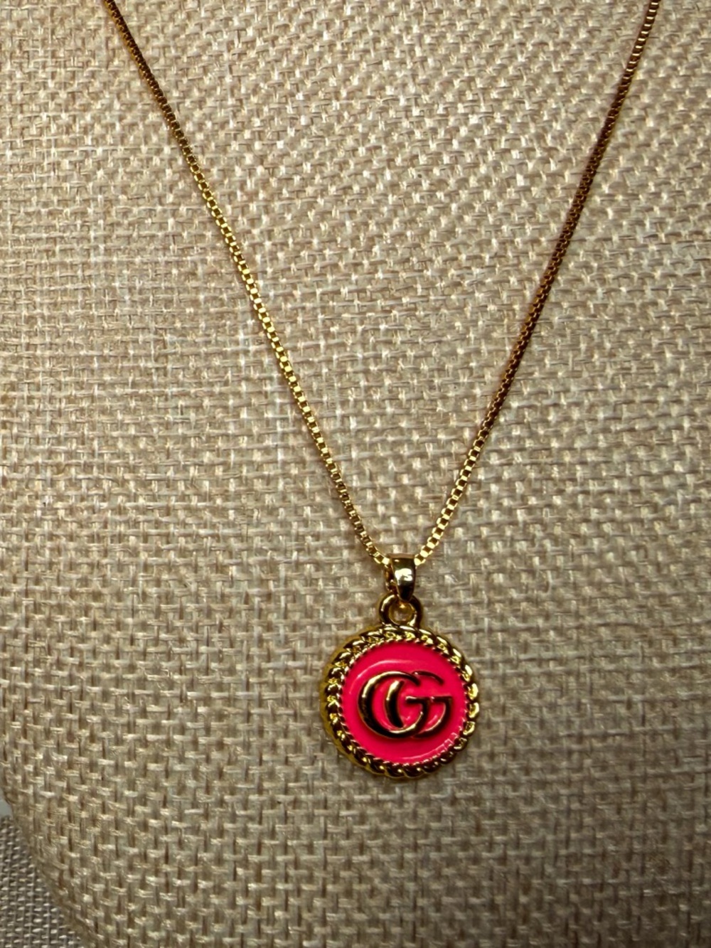 Gucci Gold-Tone Necklace and Bracelet with Pink Enamel Double G Pendant - Picture 2 of 5